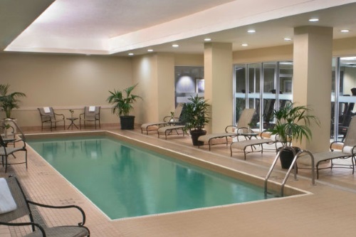 Courtyard by Marriott Toronto binnenzwembad